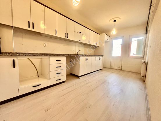 Özmecaz'dan Sırakapılar Mah. 3+1 Arakat Asansörlü Geniş Daire