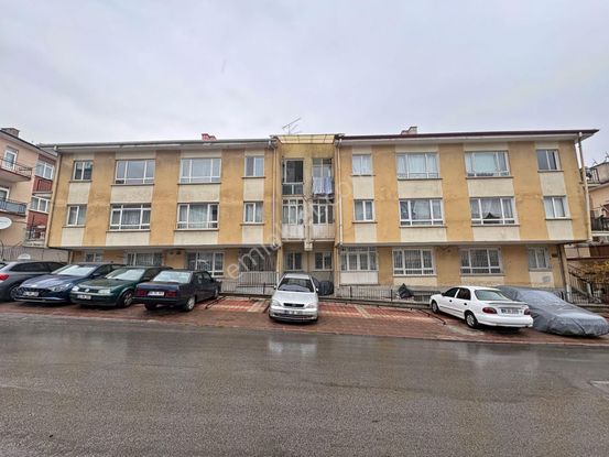 3+1 2.kat Ultra Lüks Yapılı Yatırıma Uygun Yüksek Kira Getirili