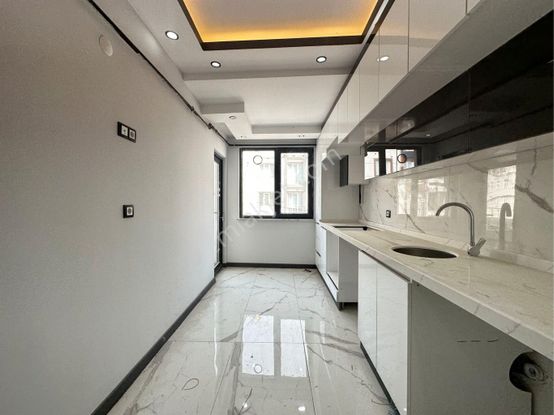 Kapaklı Atatürk Mahallesi Okullar Karşısı Teraslı 2+1 Daire