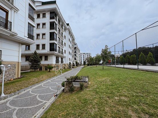 Beyaz Konaklar Rezidansta 101 M2 Ebeveyn Banyolu Daire