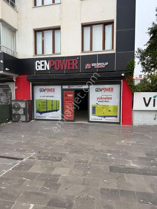 Fırat Mahallesinde Satılık 11o M2 Dükkan