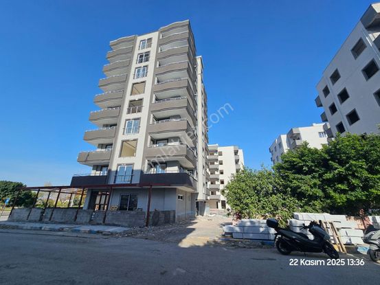 Akg'den Mustafa Kemal Aslan Sitesinde Ara Kat 3+1 Satılık Ev