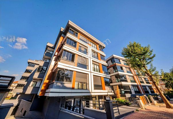 Weal World' Den Bahçelinizam Da, K.otoparklı, 6+2, 300 M2, Sıfır Dubleks ...