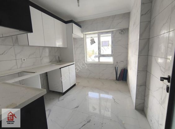 Güngör Emlak'dan Beşikkayada Satılık 3+1 Daire