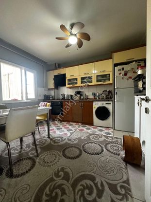 Turgutlu Satılık Altay Mah 140m2 3+1 Oda 4. Kat Doğalgazlı Çift Balkonlu Daire