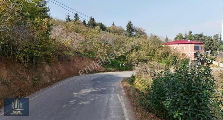 Volkan Yatırım Gayrimenkul 'den Çilekli'de 2984 M2 Arsa
