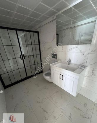 Bahçelide 1+1 Bahçe Katı Teraslı Yeni Bina 6 Milyon Tl Cansudan