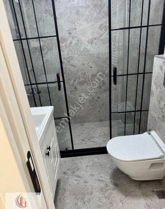 Bahçelide 1+1 Giriş Yeni Bina Bahçe Kullanımlı 7 Milyon Tl