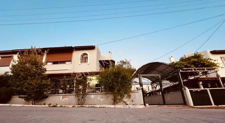 Reisderede Denize Yakın 4+1 Müstakil Eşyalı Villa