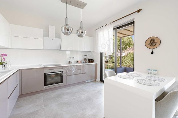 Gümüşlük Eka Sera Evlerinde Satılık Geniş Bahçeli 3+1