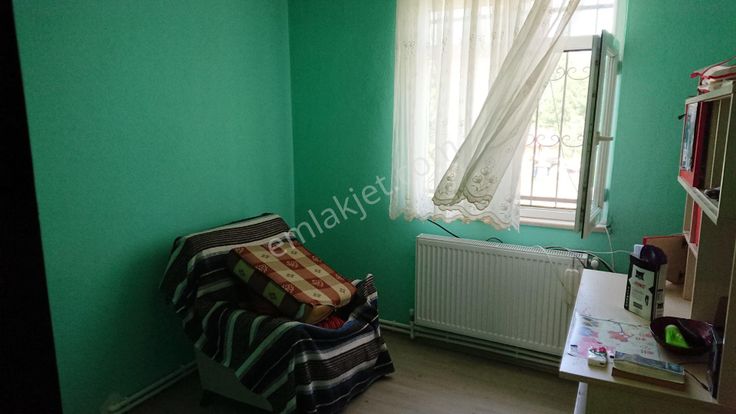 Karasu'da Sahibinden Satılık 2+1 300m2 Arsa İçinde Bahçeli Müstakil Ev