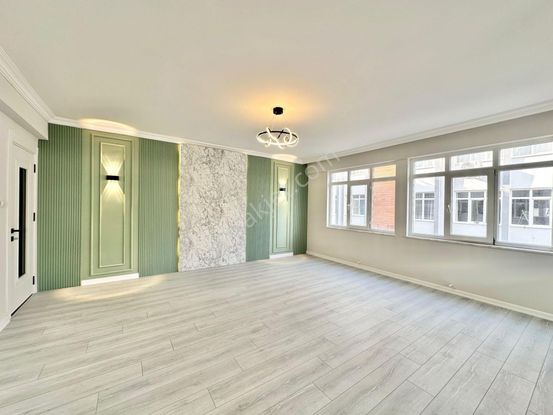 ꧁akçay Ay Emlak'tan꧁ikizçay'da Arakat Ön Cephe Ayrı Mutfaklı Lüks Tasarım Satılık 2+1 Daire