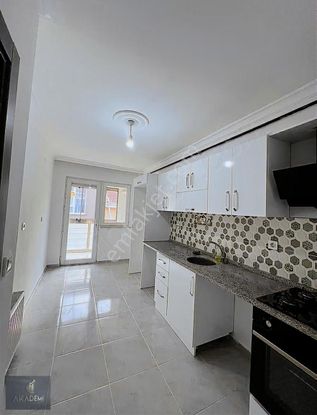 ***akademi'den Sütlüce'de Geniş 2+0 Kiralık Daire***