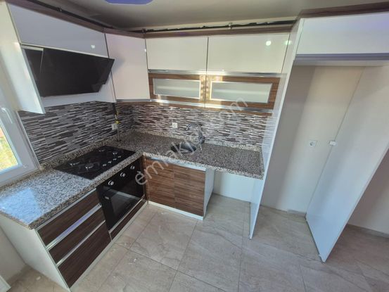 Poyraz Gayrimenkul'den Altınkum'da Satılık Öncephe Doğalgazlı 2+1 Daire