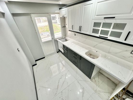 ꧁ay Emlaktan꧂akçay'da Denize Yakın Arakat Ön Cephe 3+1 Lüx Daire