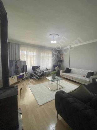 Ulu Gayrimenkulden Eskipazarda Satılık 2+1 Daire + Yarım Dükkan