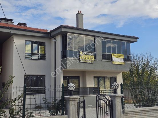 🏠📦 Bahçeşehir'de Yaylapınar Cad Yakın 4+1 110 M² Kiracılı Satılık