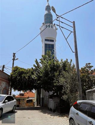 Seferihisar Gödence Köy İçinde 471m2 İmarlı Arsa 1.245m2