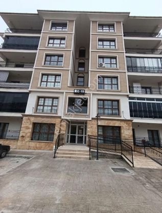 Başharık Toki'de Satılık Ara Kat 3+1 Daire !