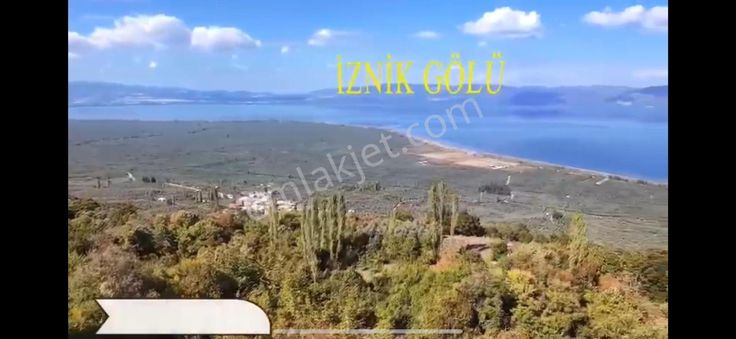Cb Black'ten Orhangazi Heceler'de Göl Manzaralı Satılık Tarla*