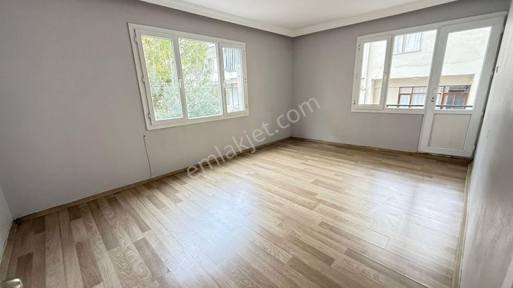 Gülyaka Mah.bozyaka Cadde Yakını 3+1 Arakat Daire