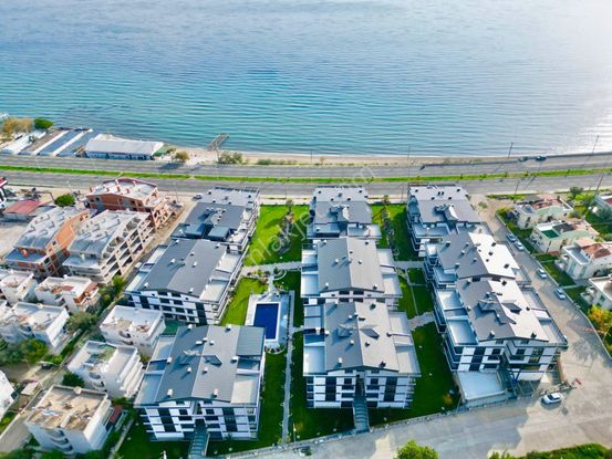 Gümüş'den Denize Sıfır Konumda Havuzlu Sitede Muhteşem 2+1 Daire