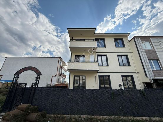 Karasu Satılık 2+1 Sıfır Geniş Ve Ferah Daire