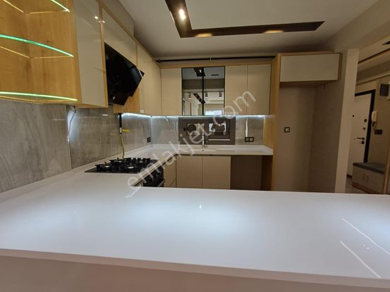 Eski Askeri Hast Yeni Atatürk Eğitim Araştırma Hast Arkası Lüks Ara Kat Satılık Daire