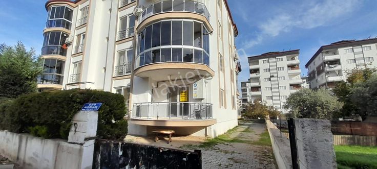 Yeşil Mahalle Hastane Yakını Doğalgazlı Kiralık Daire...