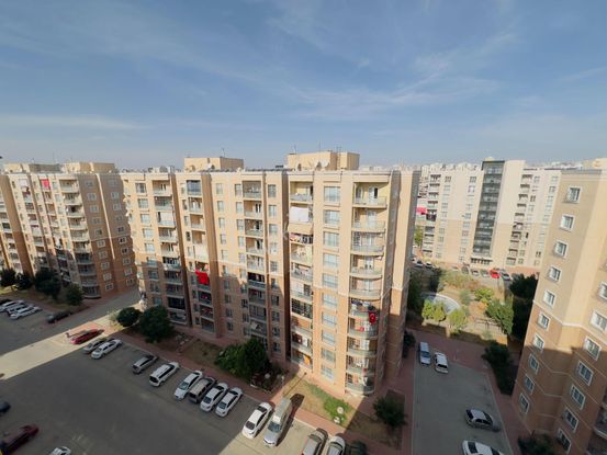 Atabey'den Kıyı Boyu Toki 1.etap'ta Kapalı Mutfak 2+1 Geniş Kiralık Daire