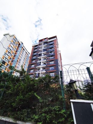 Mertcan Dan Yakacık Meydana Yürüme Site İçinde 2+1 İskanlı - Balkonlu