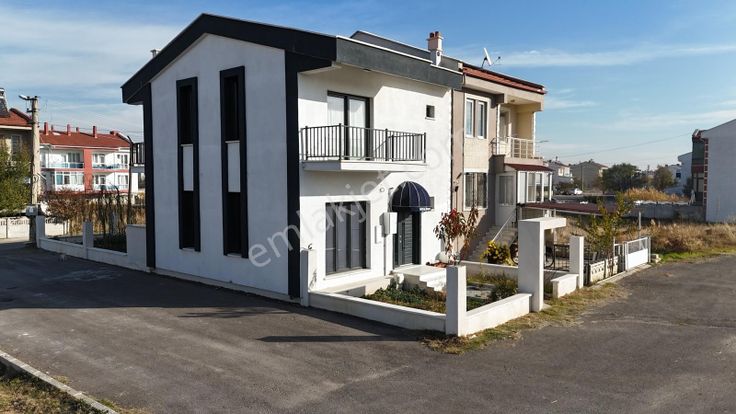 Orhangazi Mah. 3+1 Yerden Isıtmalı Harika Konum Villa