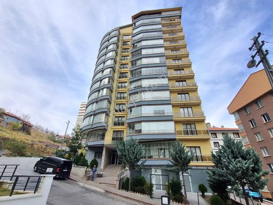 Bağbaşı'dan Seval Cad Mevkii (ayvalı Merkez Yanı) 3+1 Geniş Mutfak Çiftbanyo 9.kat Manzaralı Öngüney