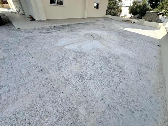 V.karşıyaka'da_geniş 1+1 Arakat Şehir Hastanesine Yakın Düştüü