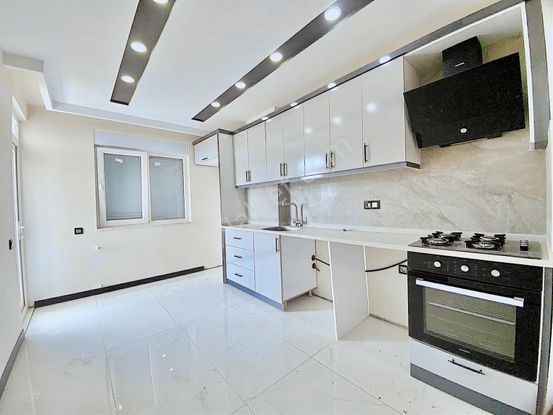 Aydoğmuş'ta Varsak Pide Dibi 100m2 2+1 Ebvyn Banyolu Sıfır Daire