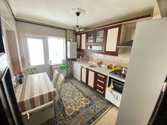 Hayal'den Pınarbaşı Mh'de Kat Konumunda Geniş Çift Balkonlu Bağımsız 3+1 Fırsat Daire '!