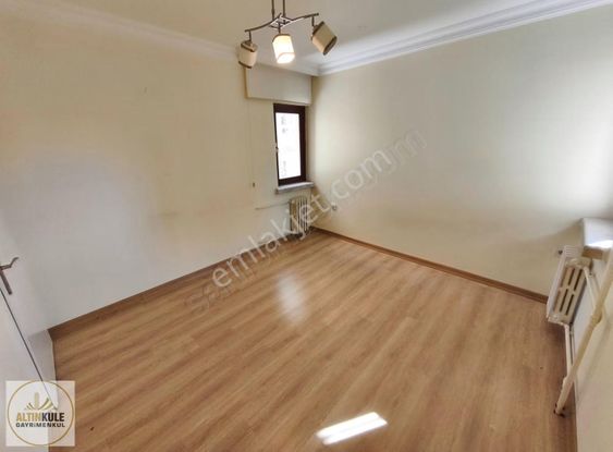 T.güneş Bulvarı Üzeri, Trt Karşısı,sitede,yapılı *boş* 3+1