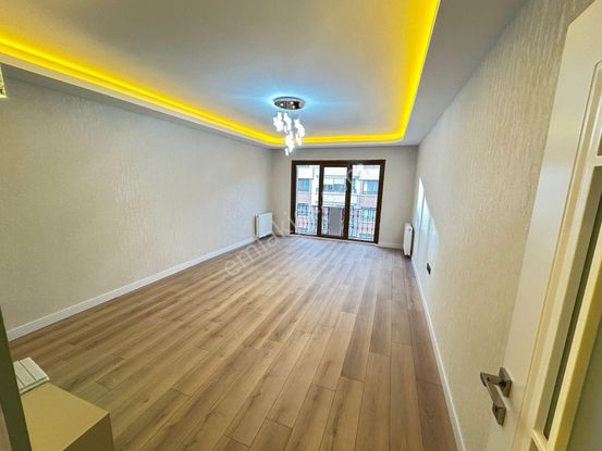 Taner'den Öveçler Vadisi Yanı Arakat Asansörlü Süper Lüks Ön Cephe Çift Banyo