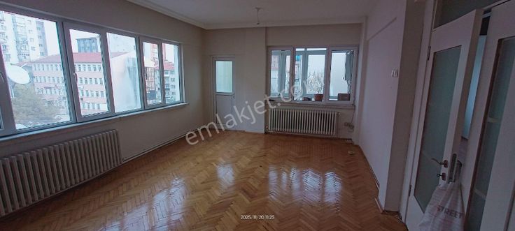 Kurtuluş Mahhallesi; Merkezi Yerde Kombili Kiralık 3+1 Daire