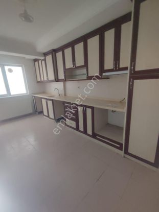 Kaan Emlaktan Arakat İstiklalde Hesaplı 2+1 Satılık Daire