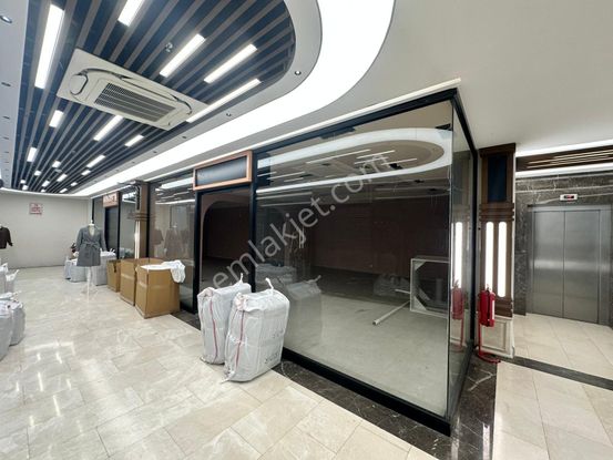 Engin Erdem Den Tekstil Merkezinde Muhtelif M2 De Mağzalar