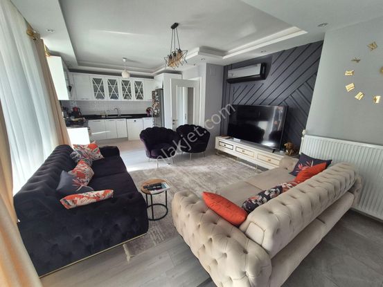 Prestijden Merkez Mah'de Site İçi Doğalgazlı Havuzlu 3+1 Daire