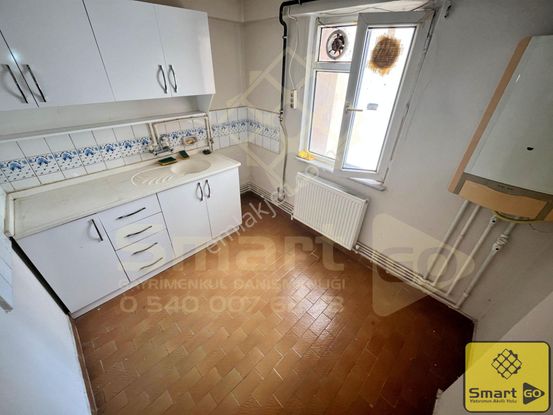 İhsaniye Mahallesinde Satılık 1+1 Daire