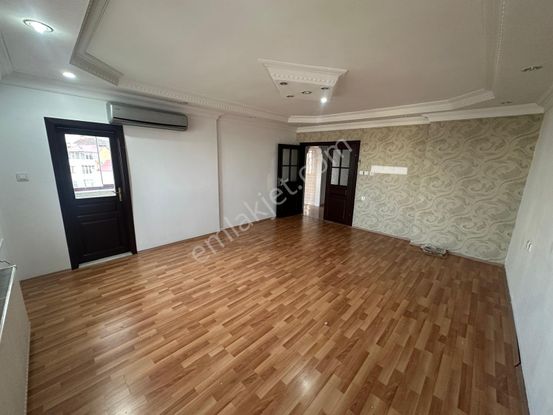 Küçükler Gayrimenkulden Site İçinde Kiralık Daire