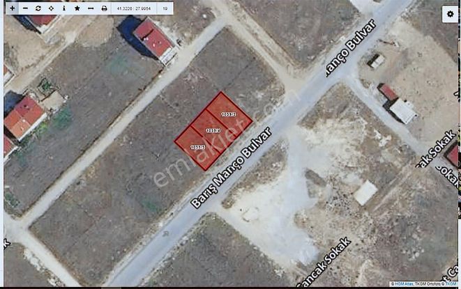 Kapaklı'da Barış Manço Bulvr Cephe 3 Parsl 840 M2 Ticari + Konut