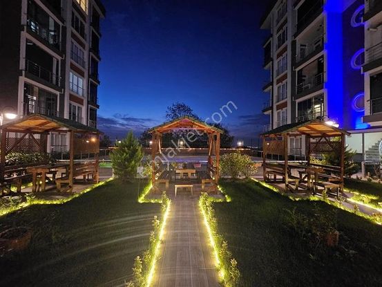 Büyükçekmece Pınar Mh Mh Avrupa Cd Sınırı 2+1 Acil Satılık