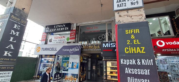Elit Emlak İsttanbul Cad. Akın 3 İş Merkezi Tabela Değeri Olan Asma Kat Ofis