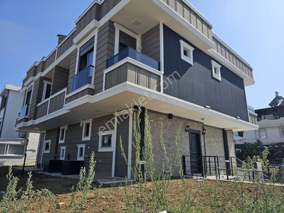 Eu Gayrimenkulden Balıkesir Edremit Gürede Şömineli Denize Yakın 4+1 Villa