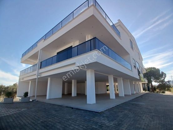 Eu Gayrimenkul'den Çanakkale-izmir Asfaltında 450 Metre Kurumsala Kiralık Dükkan