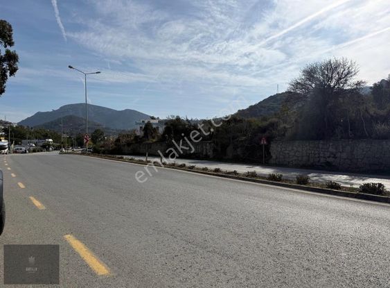 Anayola Sıfır Satılık Ticari İmarlı Arsa